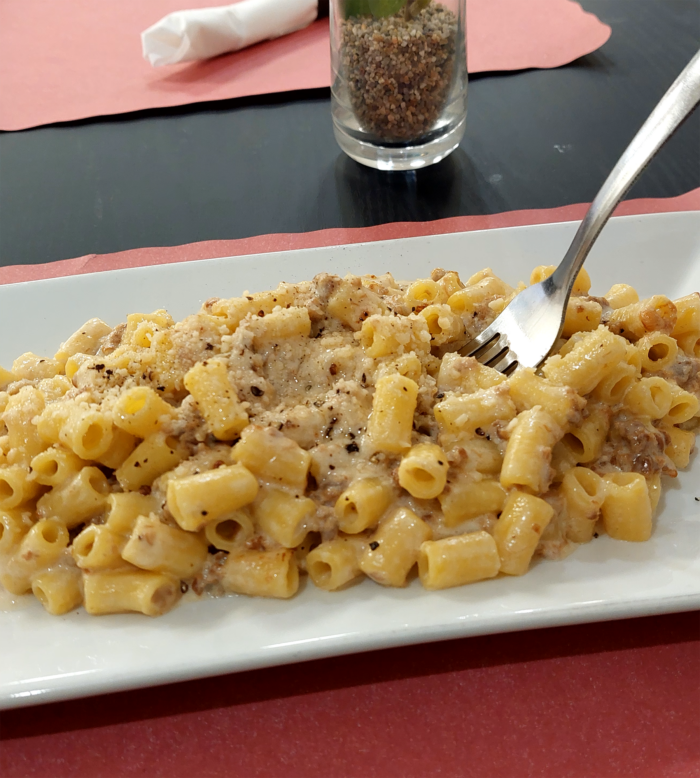 Maccheroni with Cream and Sausage